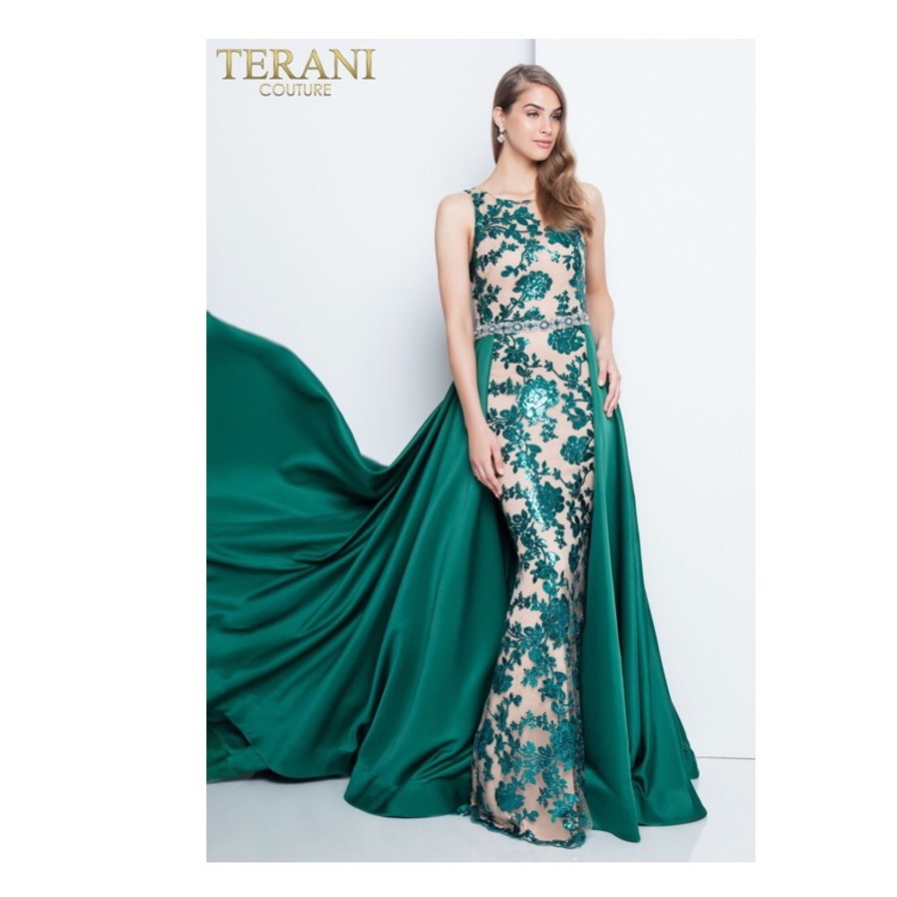 EMERALD GREEN AND NUDE DRESS